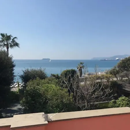 Lägenhet Casa Balbi Al Mare, Giardino E Posto Auto Privato